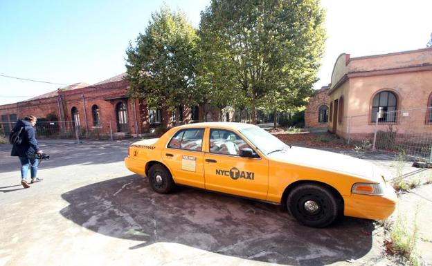 Imagen. Un taxi americano recorrerá Asturias los próximos días.