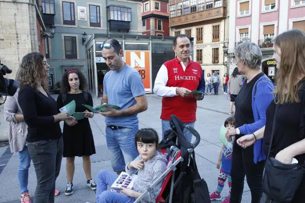 El 'Manifiesto por Avilés' sale a la calle
