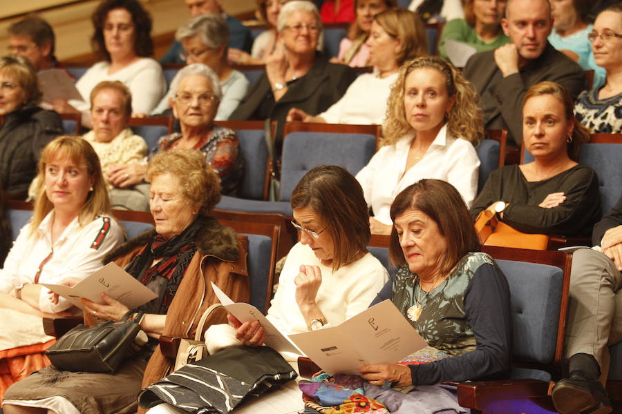 El Coro de la Fundación Princesa y la OSPA interpretaron el 'Stabat Mater' de Rossini bajo la dirección de Milanov.