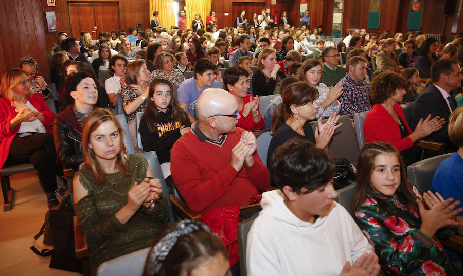 La premio Princesa de Asturias 2018 de la Concordia Sylvia A. Earle visita a los alumnos del IES Doña Jimena