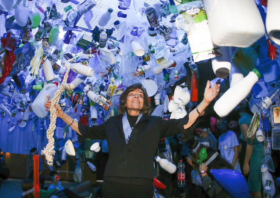 La premio Princesa de Asturias 2018 de la Concordia Sylvia A. Earle visita a los alumnos del IES Doña Jimena