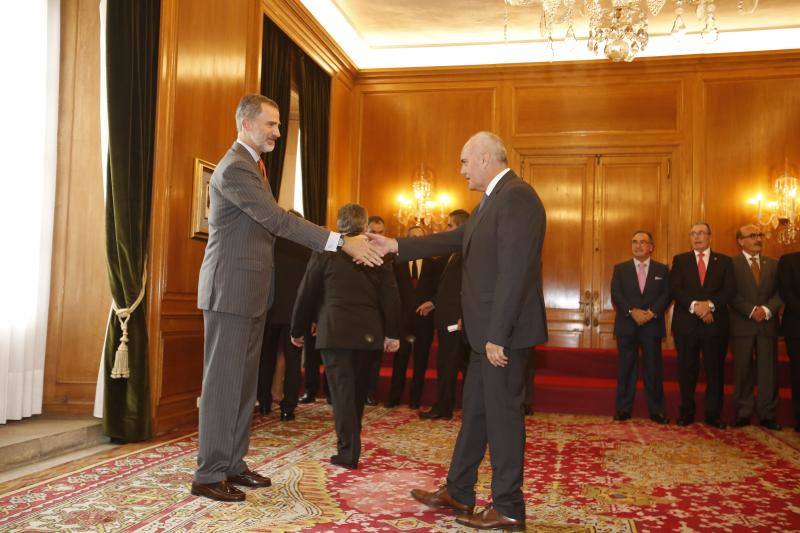 Felipe VI ha mantenido una audiencia con la Fundación para la Investigación e Innovación Biosanitaria en el Principado de Asturias en el primer acto de su visita a Asturias para presidir la ceremonia de entrega de los Premios Princesa.