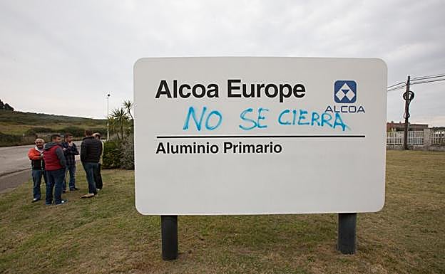 Alcoa solo negociará los despidos y no da alternativas a la continuidad