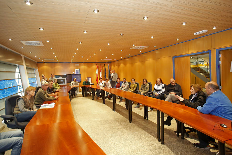 La oceanógrafa estadounidense Sylvia Earle, galardonada con el Premio Princesa de Asturias de la Concordia, visitó este jueves el Instituto oceanográfico de Gijón