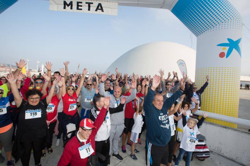 Fotos: ¿Estuviste en la Marcha Solidaria de LA VOZ DE AVILÉS? ¡Búscate!