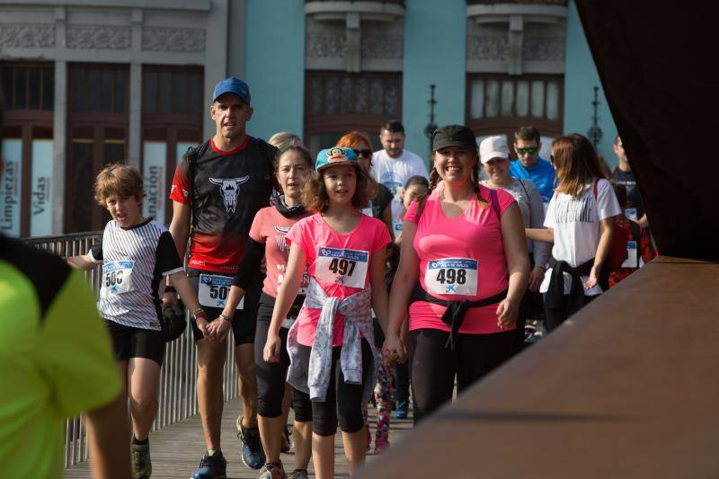 Fotos: ¿Estuviste en la Marcha Solidaria de LA VOZ DE AVILÉS? ¡Búscate!