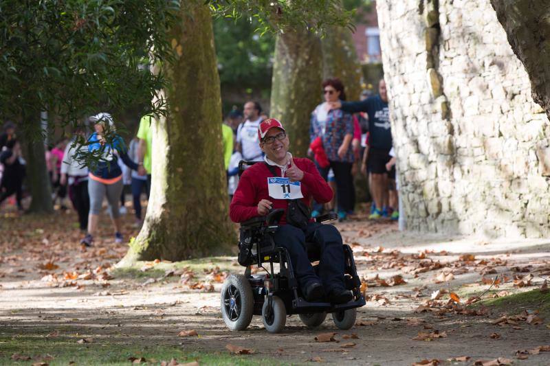 Fotos: ¿Estuviste en la Marcha Solidaria de LA VOZ DE AVILÉS? ¡Búscate!