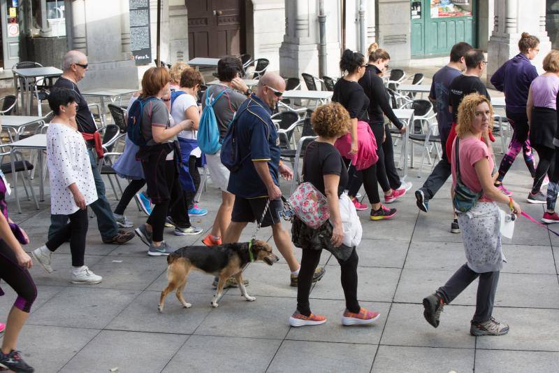 Fotos: ¿Estuviste en la Marcha Solidaria de LA VOZ DE AVILÉS? ¡Búscate!