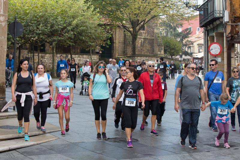 Fotos: ¿Estuviste en la Marcha Solidaria de LA VOZ DE AVILÉS? ¡Búscate!