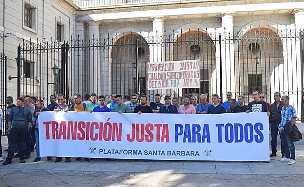 Mineros de las subcontratas rechazan el papel que contempla el acuerdo para ellos