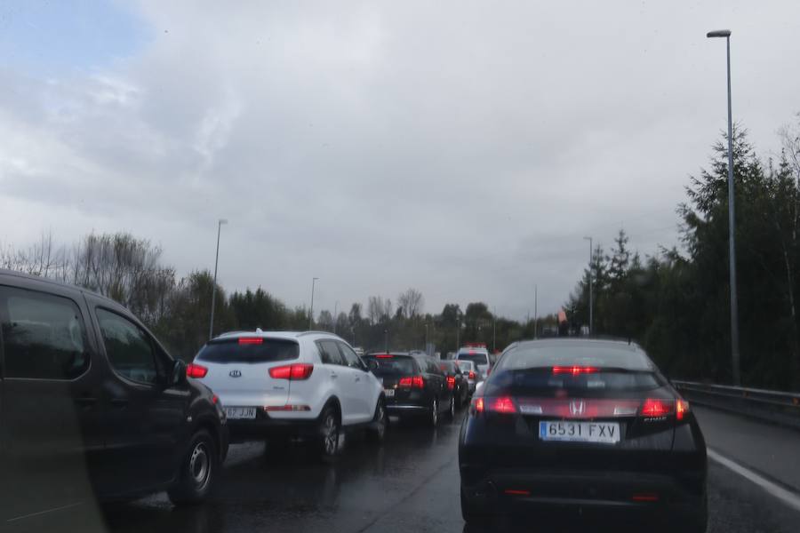 El suceso se produjo en los túneles de La Bolgachina. Ninguna persona ha resultado herida. 