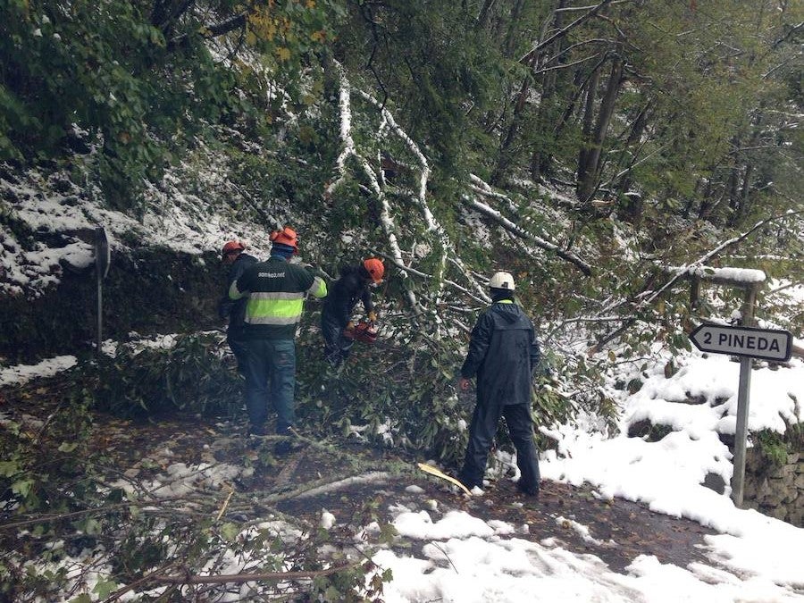 En líneas generales, la semana vendrá protagonizada por más inestabilidad hacia el oeste y menos probabilidad de lluvias hacia el oriente. Las temperaturas serán más altas y la cota de nieve será superior a los 1200/1400 metros