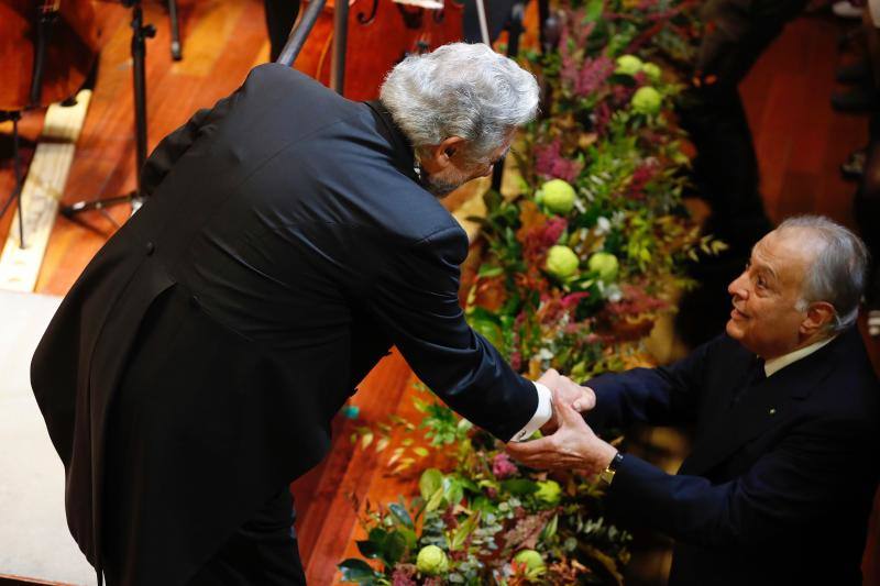 La Reina emérita acudió junto al Rey Juan Carlos a un recital en la Escuela Superior de Música de Madrid con la presencia del tenor Plácido Domingo.