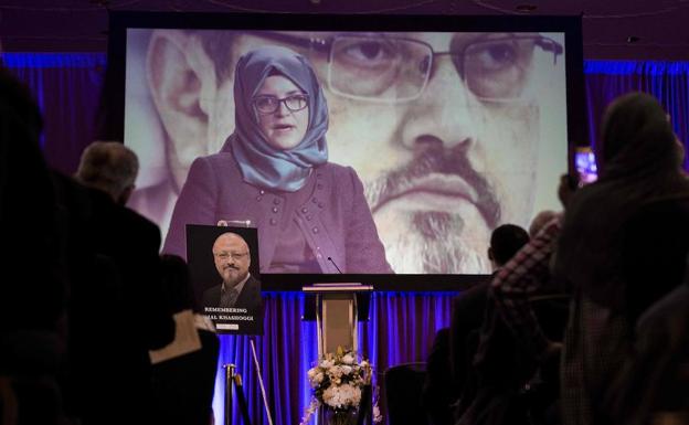 Hatice Cengiz, la novia del periodista Jamal Khashoggi, en un mensaje grabado durante un acto en memoria del periodista fallecido.