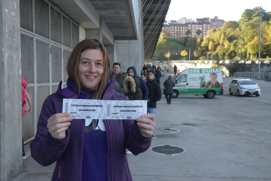 Los abonados del Real Oviedo tendrán acceso gratuíto y podrán retirar una entrada de acompañante a un precio de 40 euros