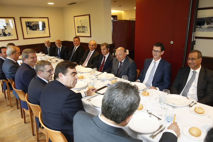 Margaritis Schinas pidió un mayor reconocimiento de los logros de la Unión en un encuentro de EL COMERCIO.