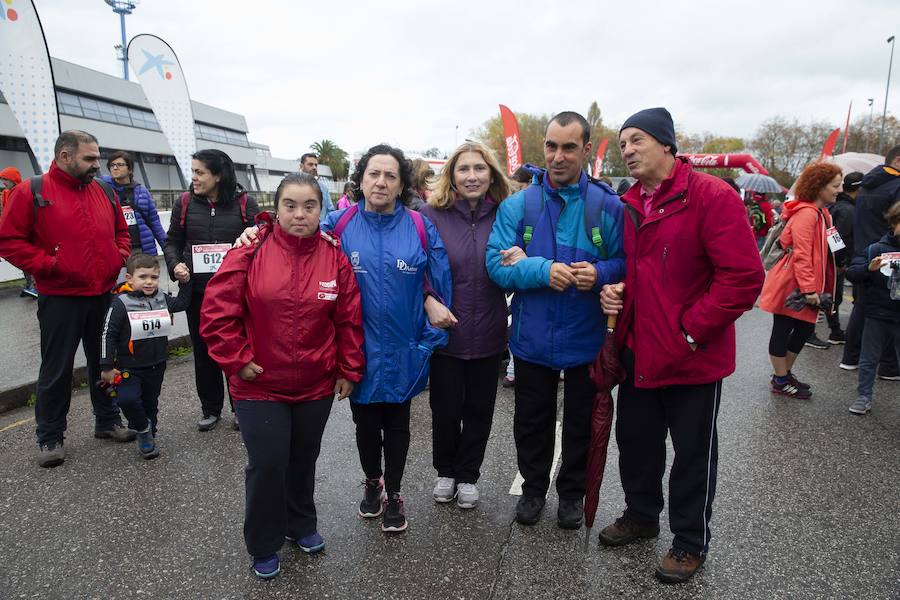 Fotos: ¿Estuviste en la VI Marcha Gijón Solidario? ¡Búscate!
