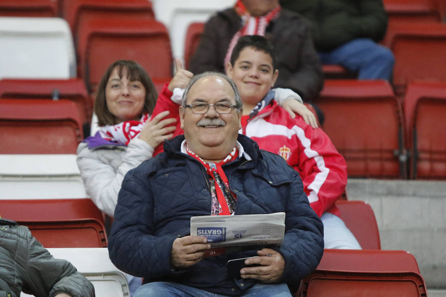 Fotos: ¿Estuviste en el Sporting 2-2 Málaga? ¡Búscate!