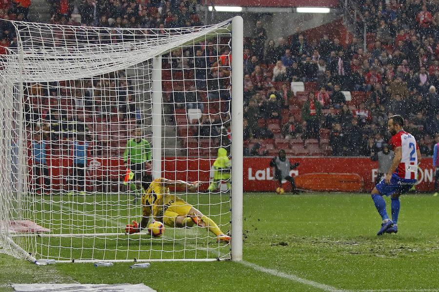 Fotos: Sporting 2-2 Málaga, en imágenes