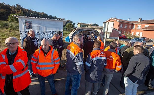 Sanidad asegura atención «de por vida» a los intoxicados de AZSA