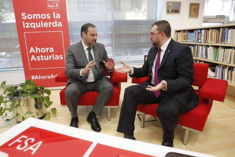 Así ha sido la visita del ministro de Fomento a Asturias 