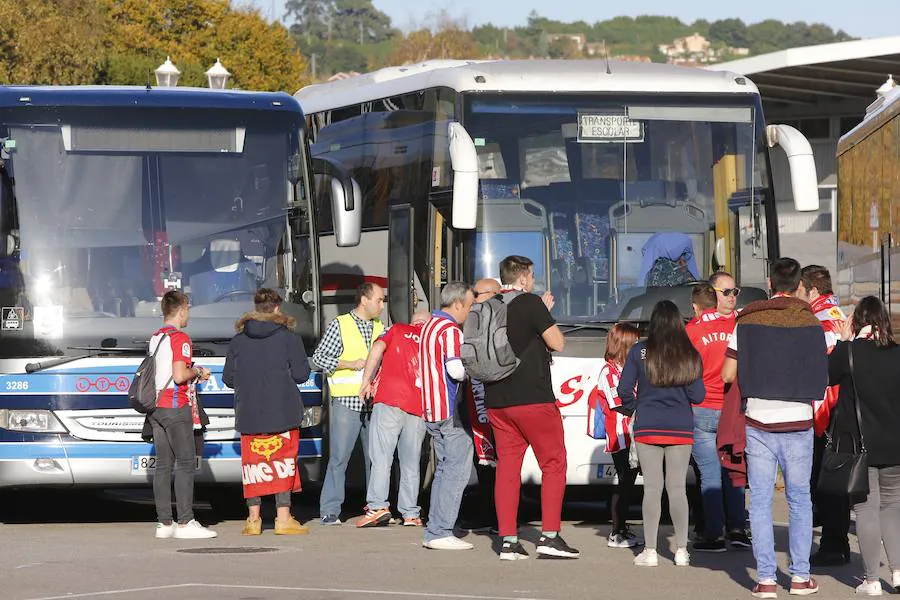 La Mareona se dirige a la capital asturianas para ver el encuentro que se disputa en el estadio Carlos Tartiere.