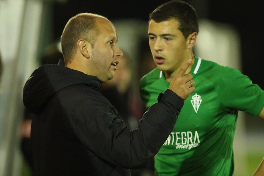 El filial del Sporting ganó (1-2) al CD Vitoria. 