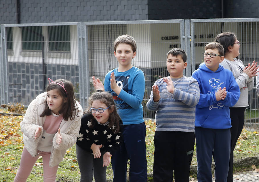  150 trabajadores de la mina de León se han manifestado este lunes Cerredo, Degaña. Su marcha, para pedir el mantenimiento del sector, tiene como destino Oviedo. 