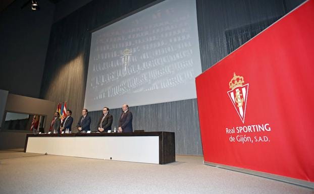 Una junta de accionistas del Sporting.