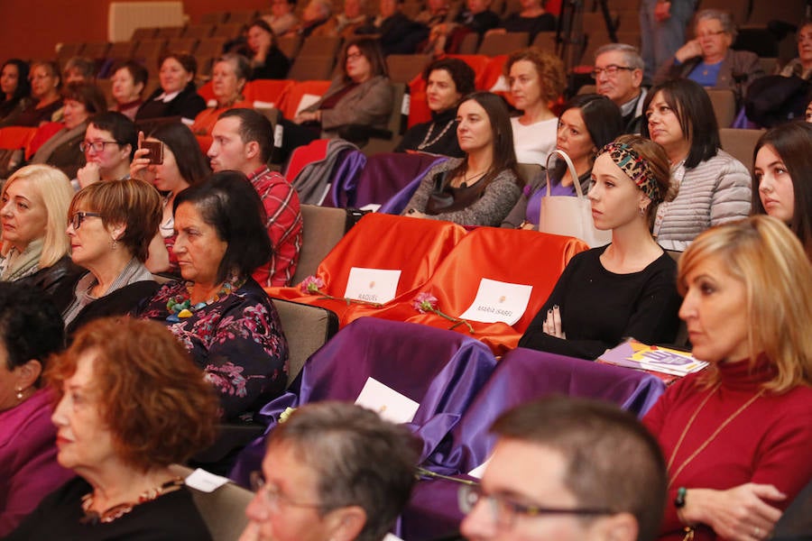 El auditorio José Barrera acogió el acto institucional con motivo del Día Internacional contra la Violencia de Género