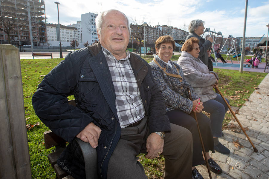 Antonio Díaz.75 años. Jubilado. Avilés. «Hay que acercar con este problema ya y para eso se debe trabajar todos juntos»