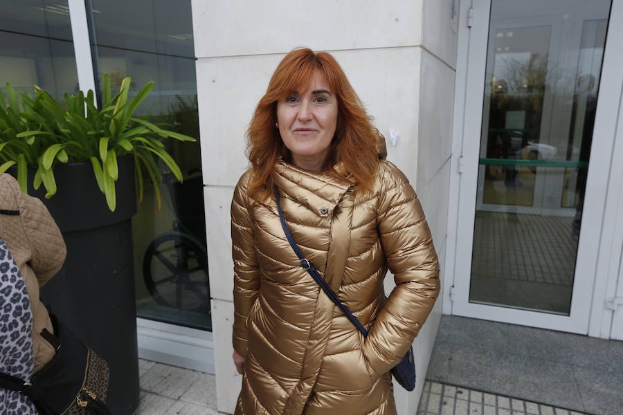 Azucena Carreño. 49 años. Ama de casa. Gijón. «Manifestarse es necesario, seguir insistiendo para que se nos oiga hasta el fin»