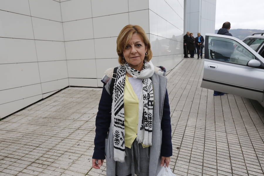 Emma Santamarina. 61 años. Administrativa. Gijón. «Me alegra que cada vez haya más movimientos para defender a las mujeres»