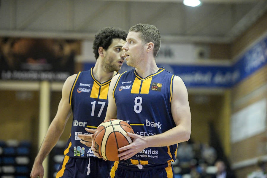 Fotos: El Liberbank Oviedo - TAU, en imágenes