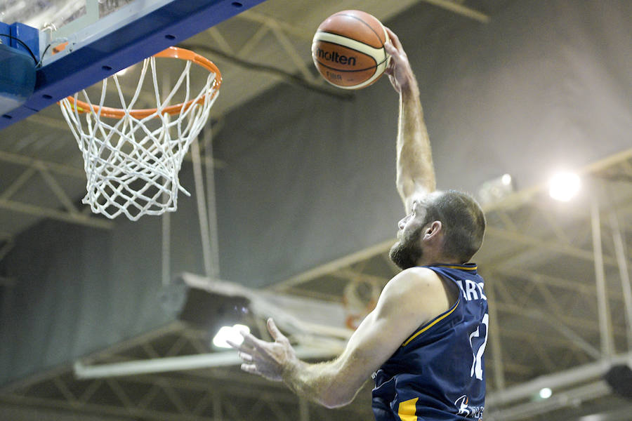 Fotos: El Liberbank Oviedo - TAU, en imágenes