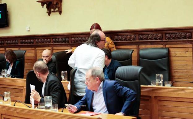 El momento más tenso en el debate sobre el estado del municipio entre el PSOE y Xixón Sí Puede