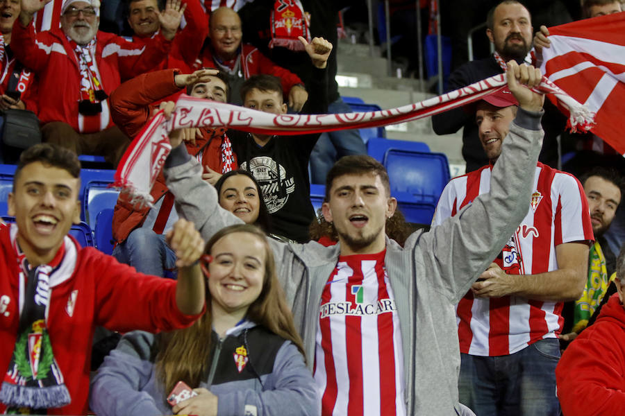 La afición rojiblanca llenó de alegría el campo del Eibar durante el encuentro de Copa del Rey