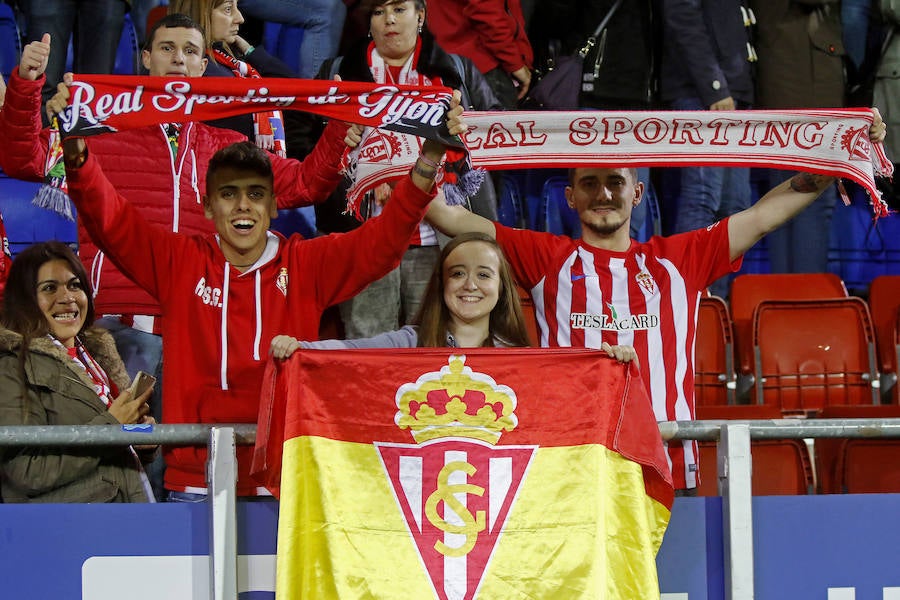 La afición rojiblanca llenó de alegría el campo del Eibar durante el encuentro de Copa del Rey