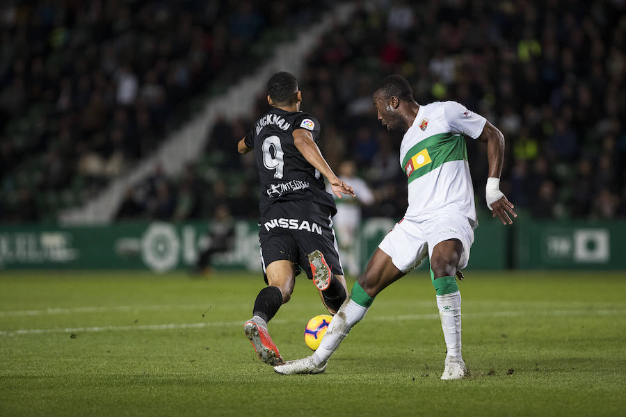 Fotos: Elche 0-0 Sporting, en imágenes