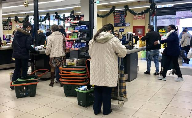 Los supermercados asturianos confían en llegar a un acuerdo y evitar la huelga en navidades