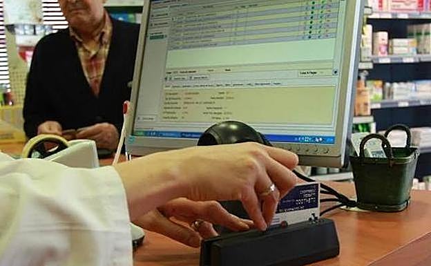 El Ministerio de Sanidad ha revisado los precios de más de 15.500 fármacos