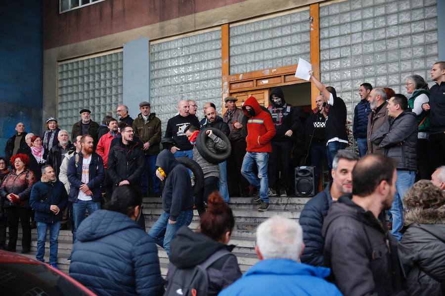 La protesta de los sindicatos minoritarios cortó el acceso a la ciudad por Sanz Crespo