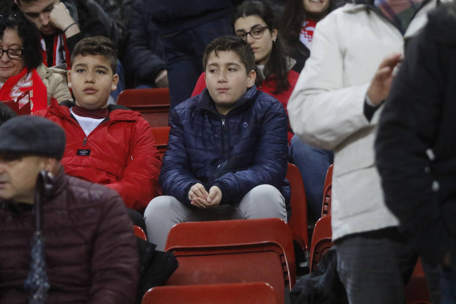 Fotos: ¿Estuviste en el encuentro del Sporting contra el Mallorca? ¡Búscate!