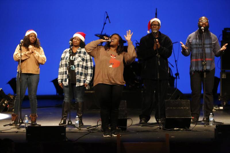 Fotos: El festival de Góspel llena el Teatro Jovellanos