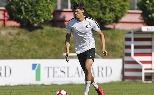 Pablo Pérez, en un entrenamiento en Mareo.