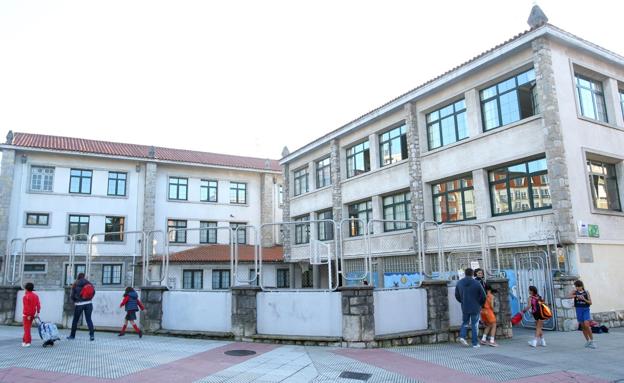 El colegio Gesta podría llamarse Margarita Salas o María Montessori