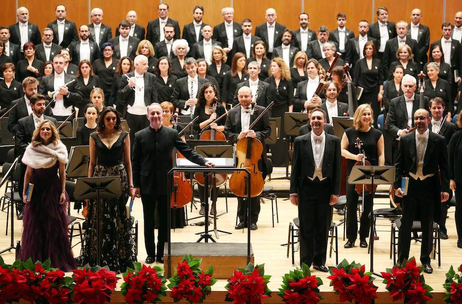 Un rito protagonizado por el Coro de la Fundación Princesa de Asturias y la Orquesta Sinfónica del Principado de Asturias (OSPA) que se escucha, un año más, como regalo de la Navidad