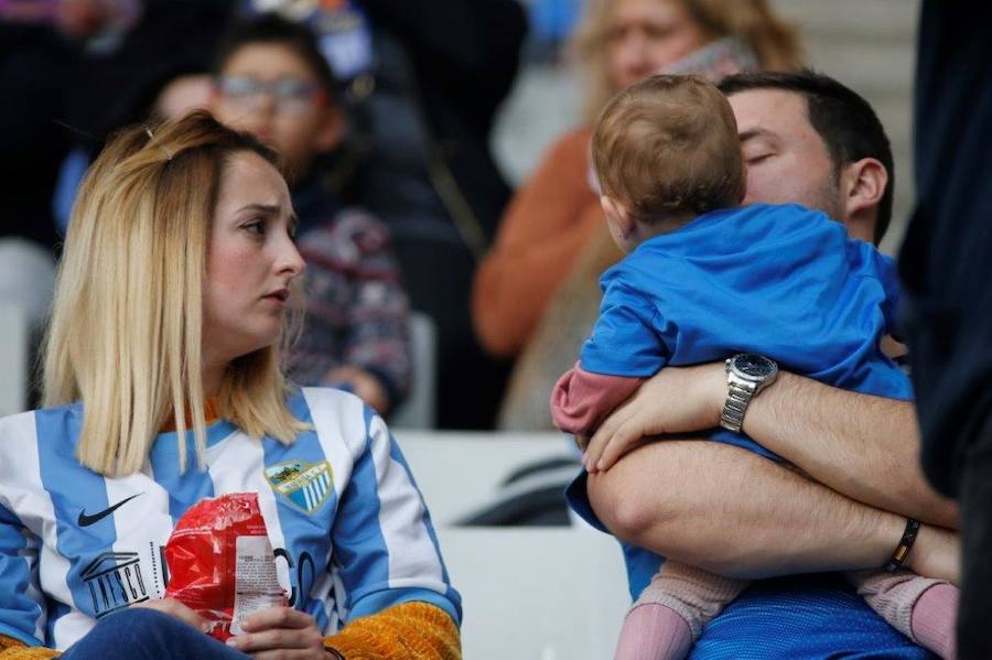 Fotos: ¿Estuviste en el Real Oviedo - Málaga? ¡Búscate!