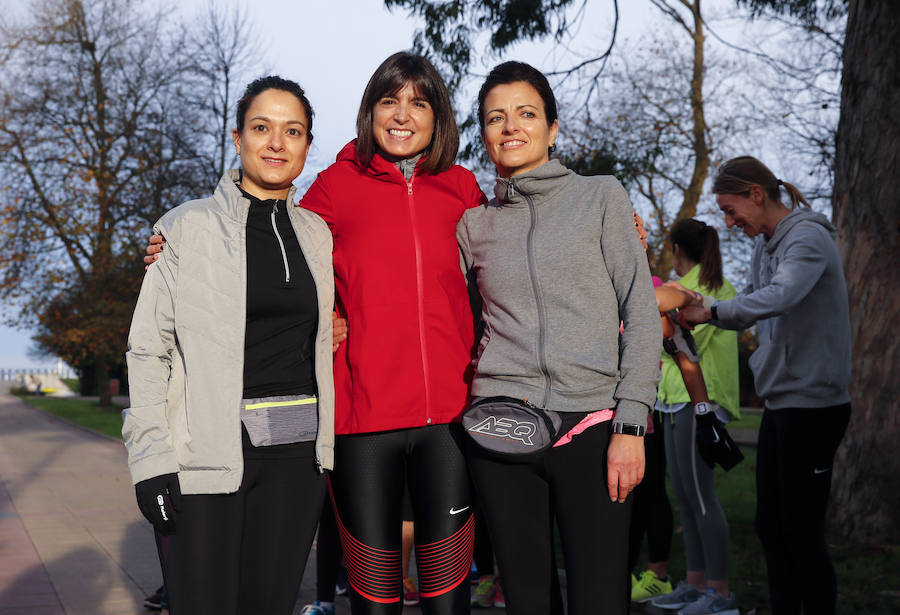 Un grupo de mujeres corre con Cristina Mitre en el Kilometrín dentro de la plataforma para que las mujeres salgan a correr en grupo y seguras 