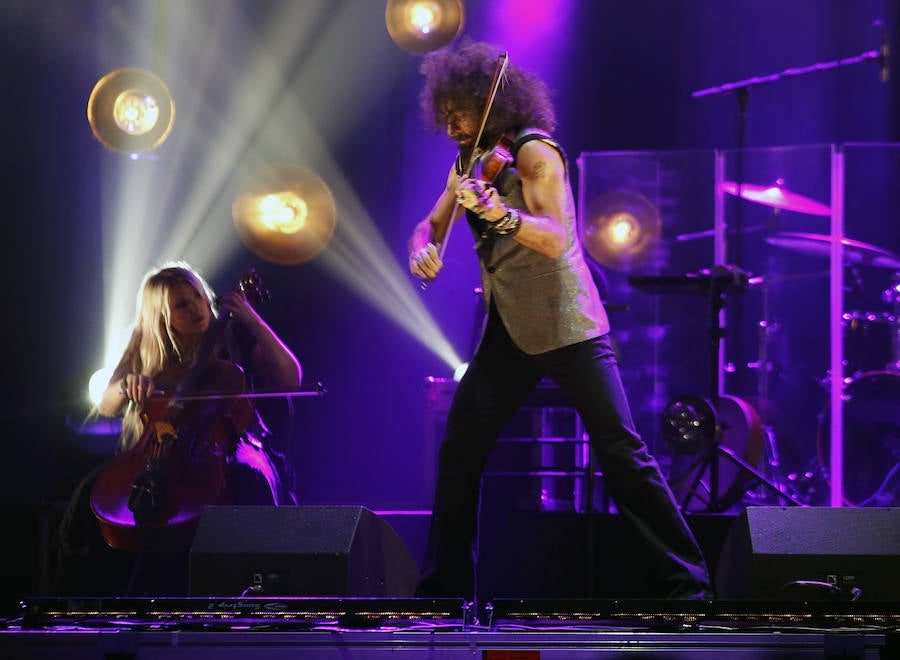 El violinista no defraudó con 'La increíble gira del violín' en su actuación en el Palacio de Deportes de Gijón. Un concierto enmarcado en el Metrópoli Winter 2018